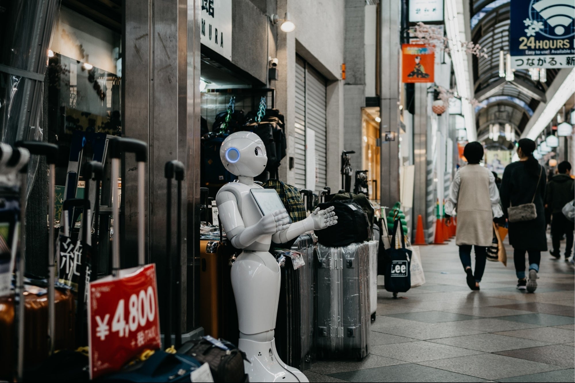 Amazon Rolls Out AI Shopping Assistant Rufus For Beta Testing amazon-rolls-out-ai-shopping-assistant-rufus-for-beta-testing