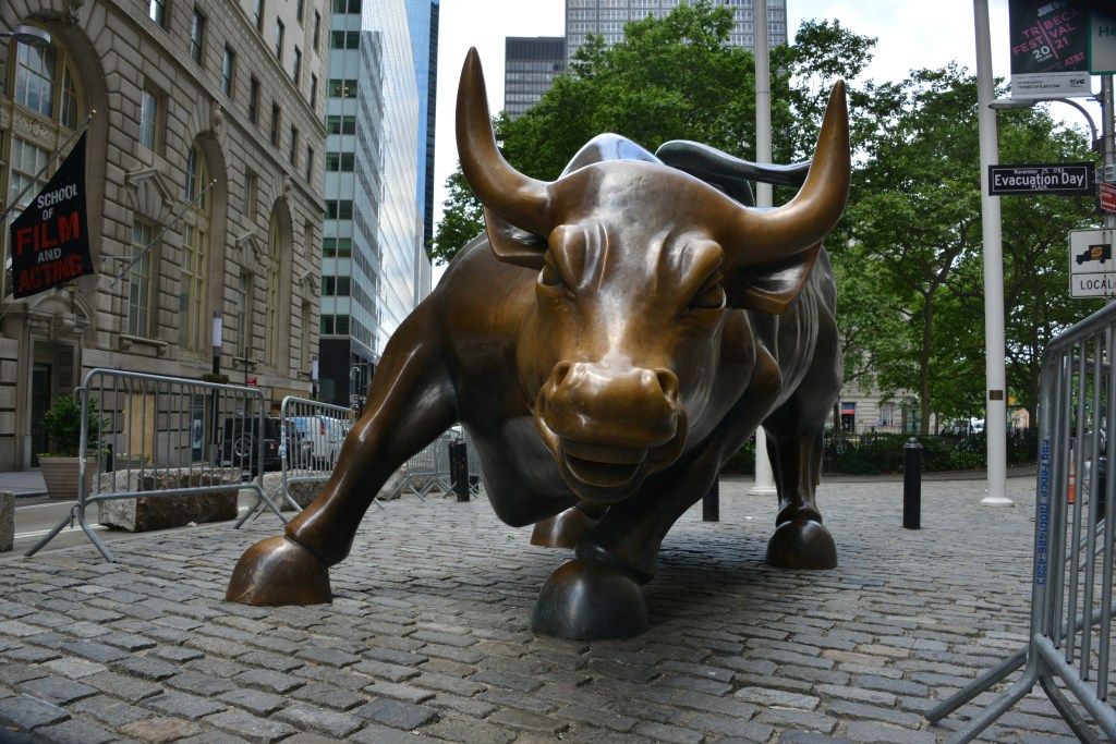 OpenAI, Anthropic Eye USD 1 Trillion IPO Amid AI Dominance Race